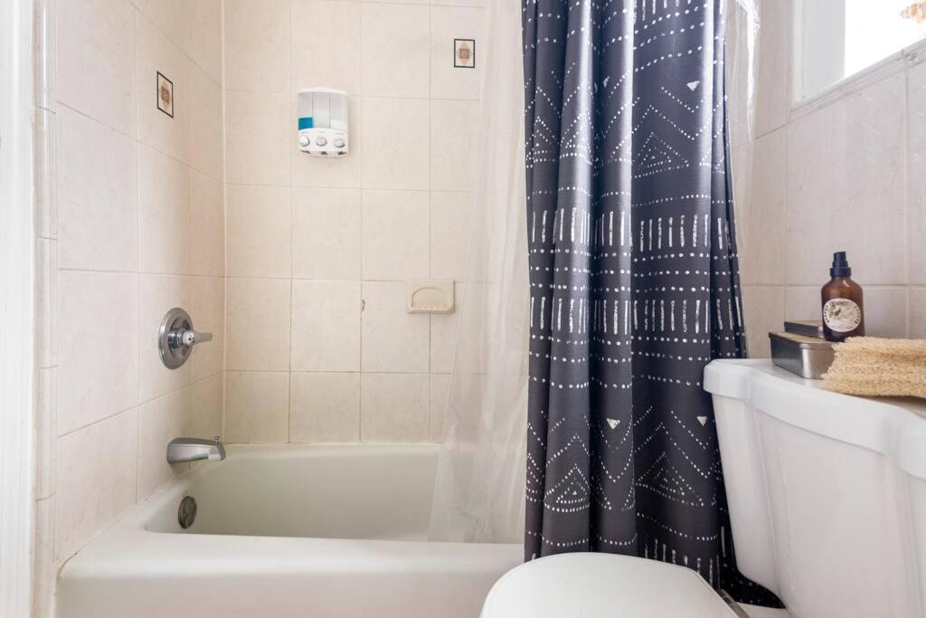 The Cozy Villa-Private Parking Miami Bagian luar foto